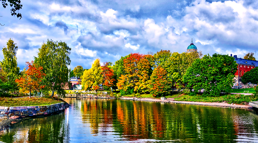 A decorative picture of Helsinki at fall.