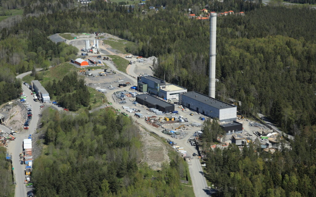 Picture taken by a drone of he Blominmäki wastewater treatment plant